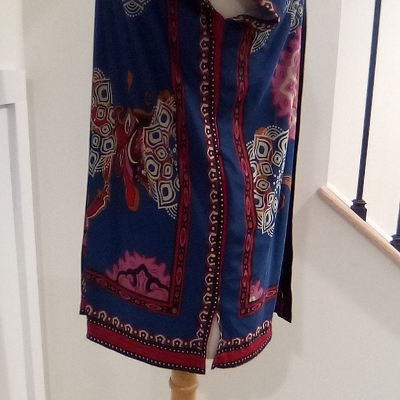 Silk like Oxford Circus Kimono Wrap Top - Picture 5 of 15